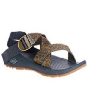 Mega Z Cloud navy and gold Chacos